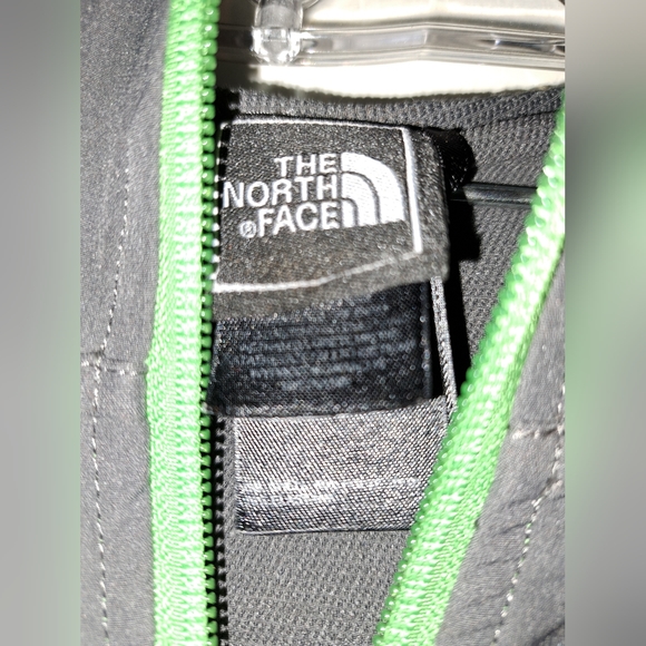 The North Face light weight jacket - Picture 3 of 14